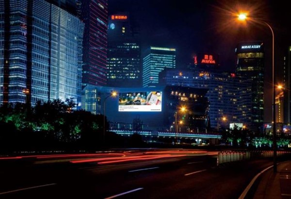 上海是浦东世纪大道金茂大厦LED屏-尊龙凯时
